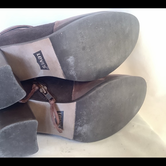 Levi’s Calimesa ankle boots; size 9 - Picture 7 of 8
